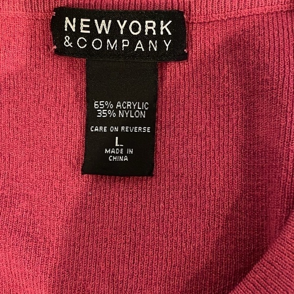 New York & Company Dark Pink Sweater Large - Picture 7 of 8